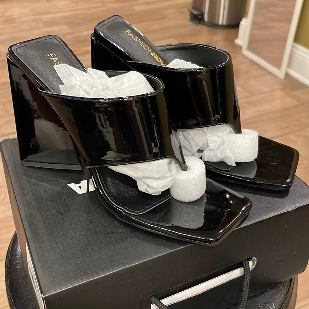 FASHION NOVA Beach Club Heeled Sandals 👡